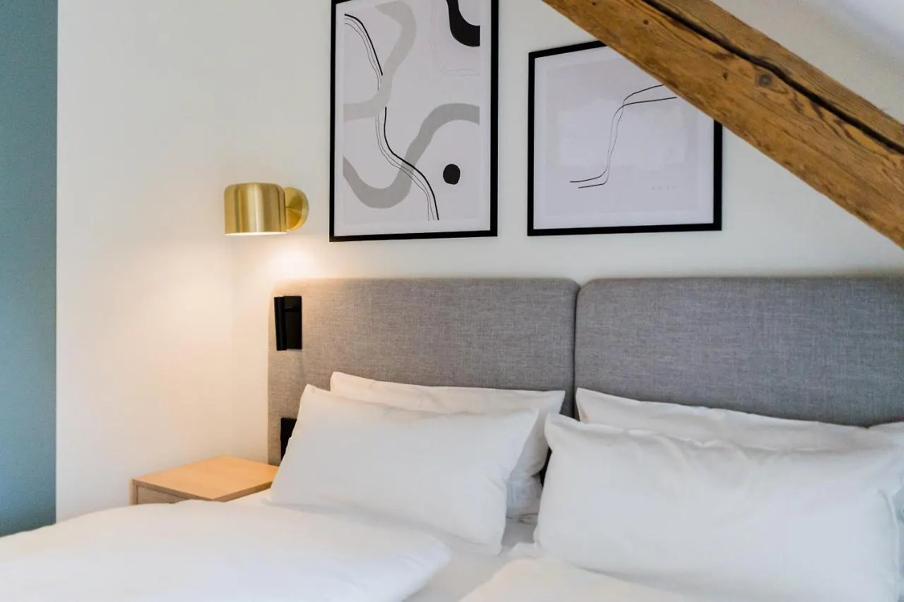 Aparthotel Bob W Peterhof Frisinga Germania