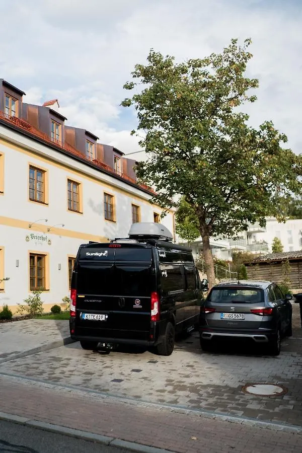 Aparthotel Bob W Peterhof Frisinga